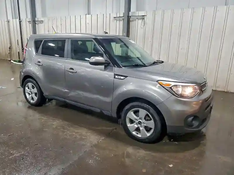 KNDJN2A2XJ7562613 2018 KIA SOUL-3