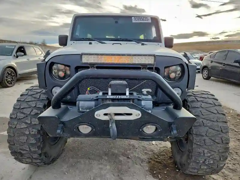 1C4BJWFG9EL127476 2014 JEEP WRANGLER-4