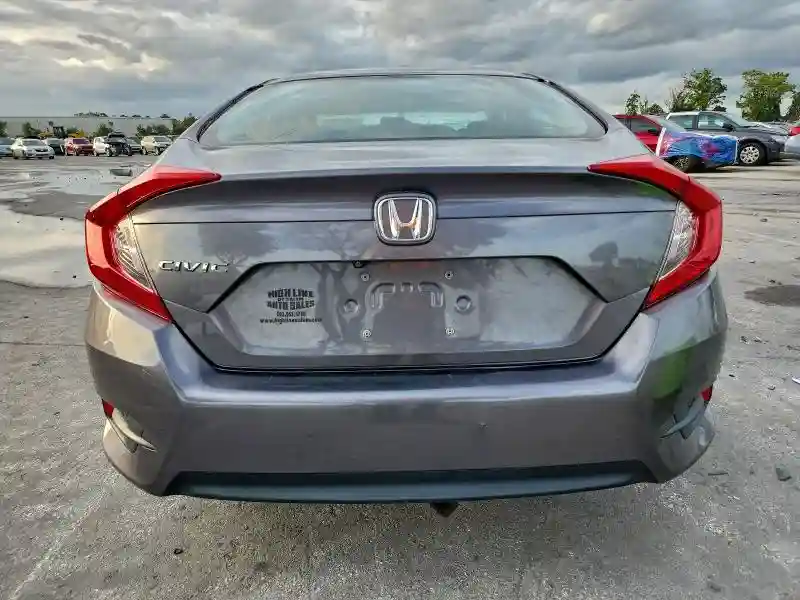 19XFC2F55JE030247 2018 HONDA CIVIC-5