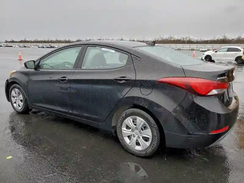 5NPDH4AE3GH711121 2016 HYUNDAI ELANTRA-1