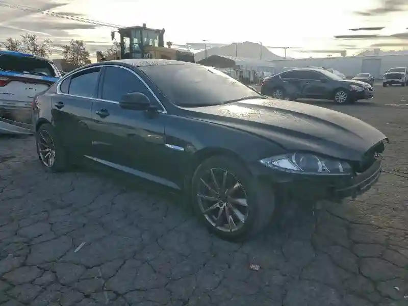 SAJWA0FB5CLS59202 2012 JAGUAR XF-3