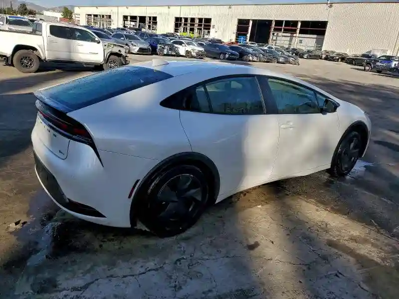 JTDACAAU2S3062617 2025 TOYOTA PRIUS-2