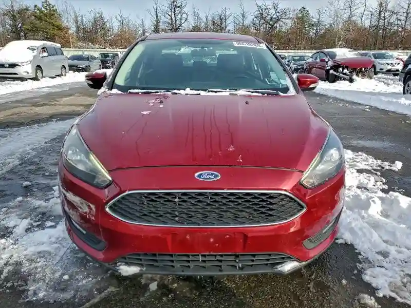 1FADP3H24HL250913 2017 FORD FOCUS-4