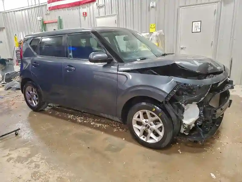 KNDJ23AU2M7771946 2021 KIA SOUL-3