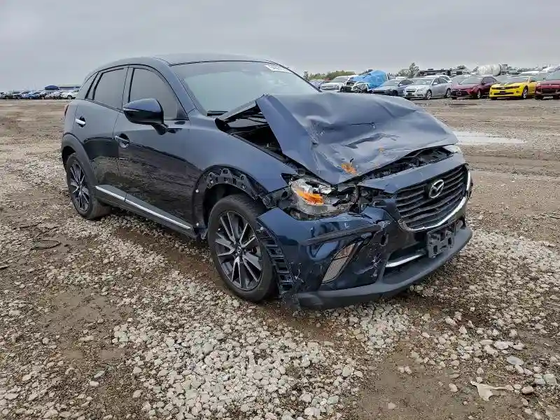 JM1DKDC73J0300337 2018 MAZDA CX-3-3