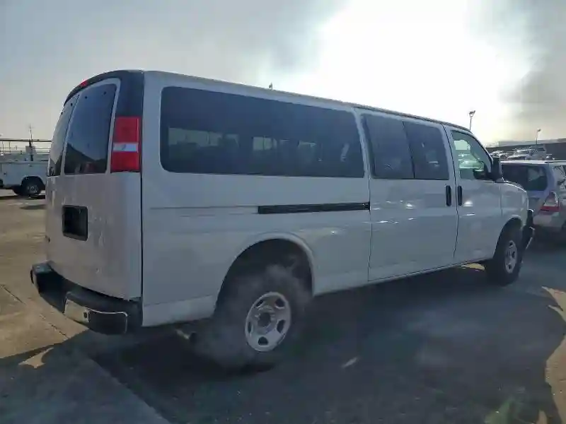 1GAZGPFP4R1202176 2024 CHEVROLET EXPRESS-2