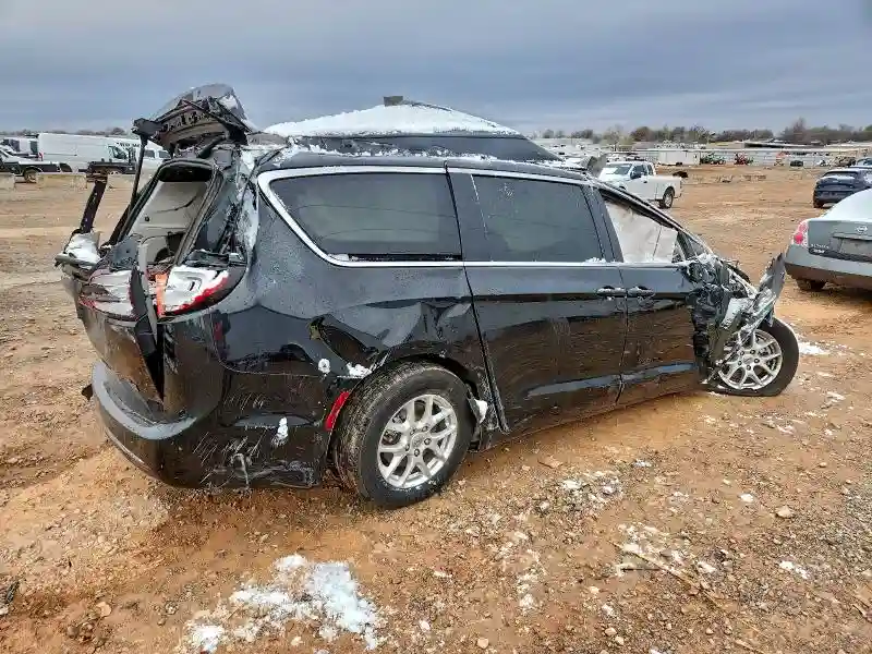 2C4RC1BG3NR125926 2022 CHRYSLER PACIFICA-2