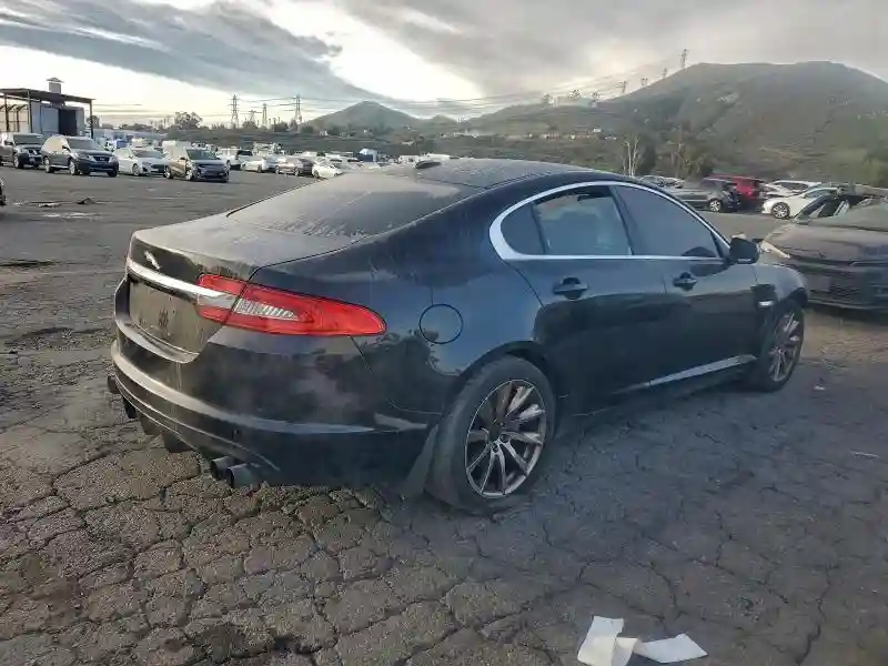 SAJWA0FB5CLS59202 2012 JAGUAR XF-2